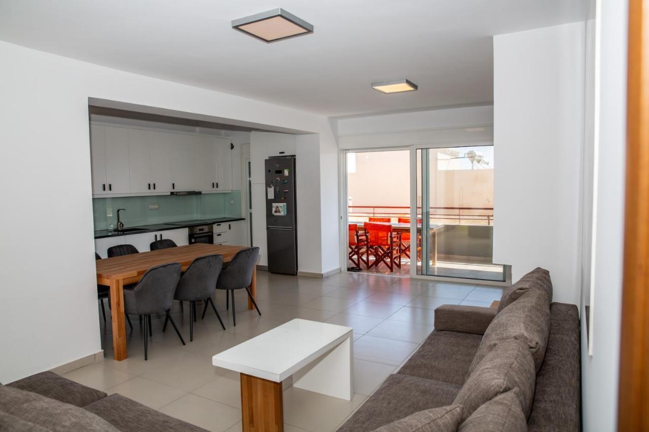 5 Sterne Apollo City Apartment Lávrion Exteriör bild
