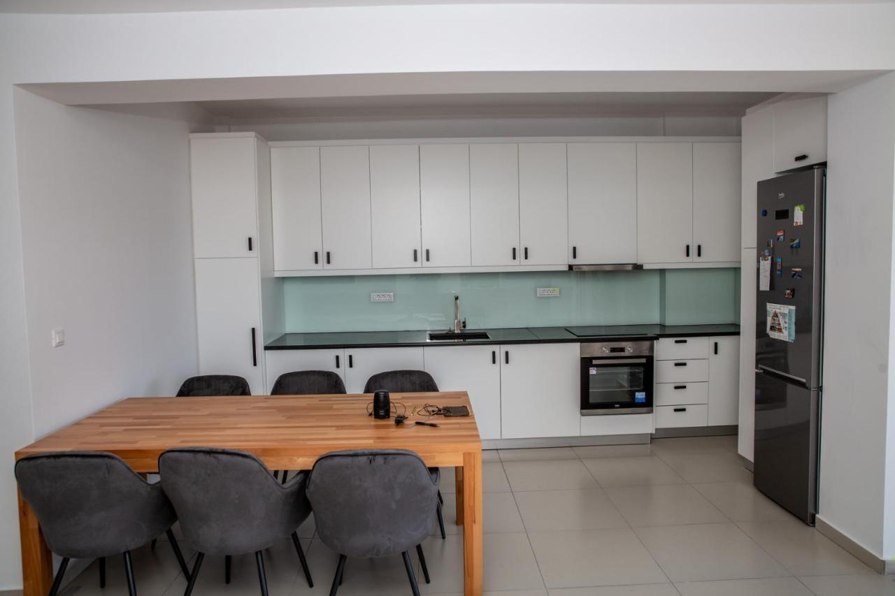 5 Sterne Apollo City Apartment Lávrion Exteriör bild