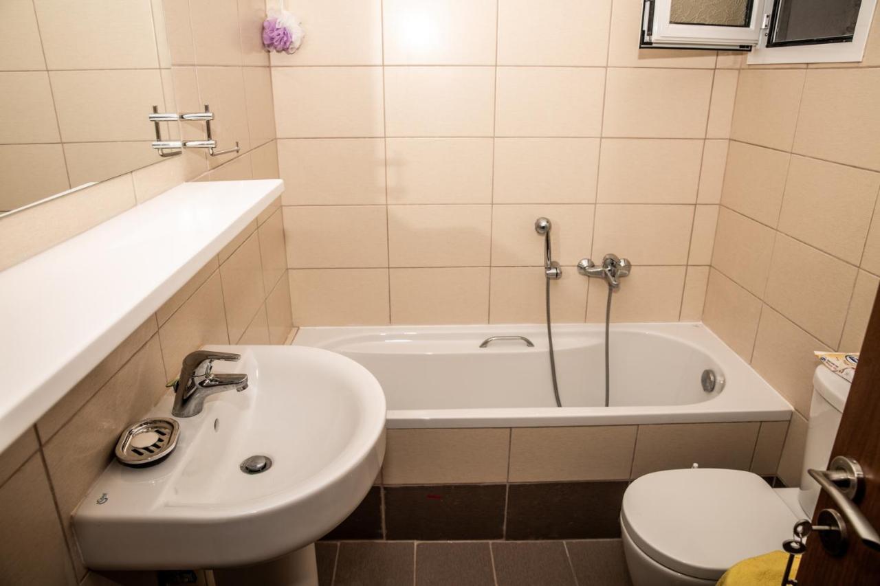 5 Sterne Apollo City Apartment Lávrion Exteriör bild