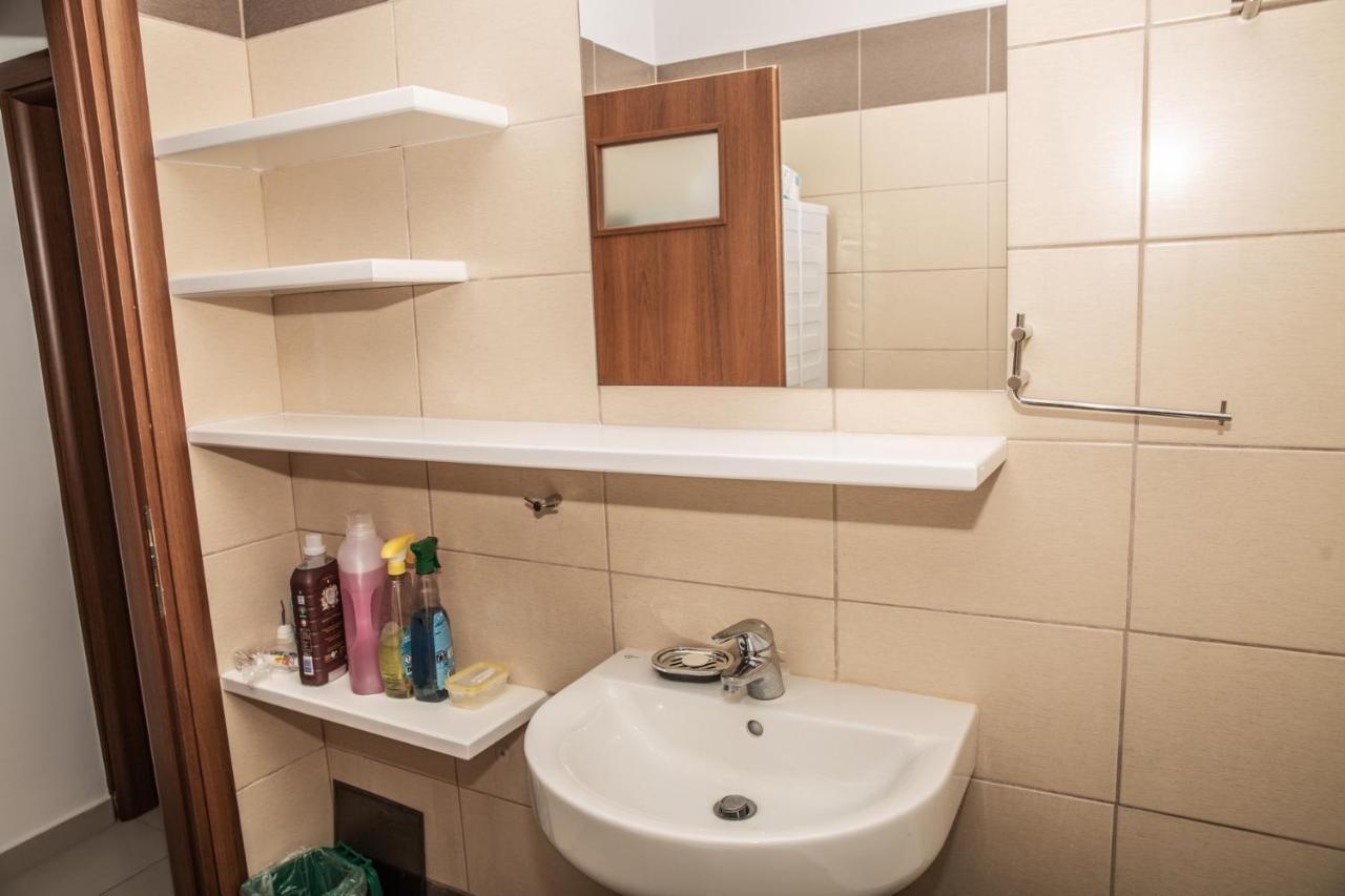 5 Sterne Apollo City Apartment Lávrion Exteriör bild